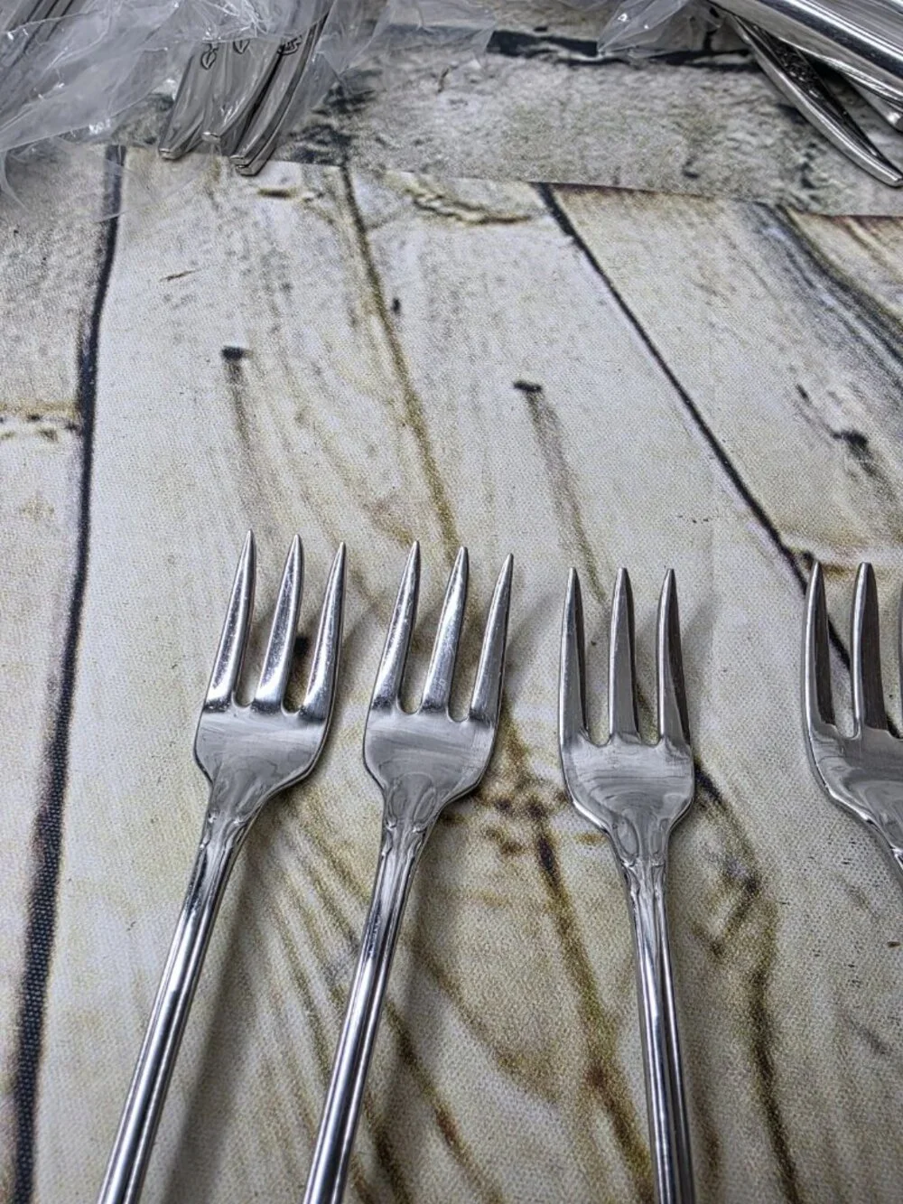 5 Oneida LASTING ROSE  Condiment Pickle Olive Forks 6 Inch